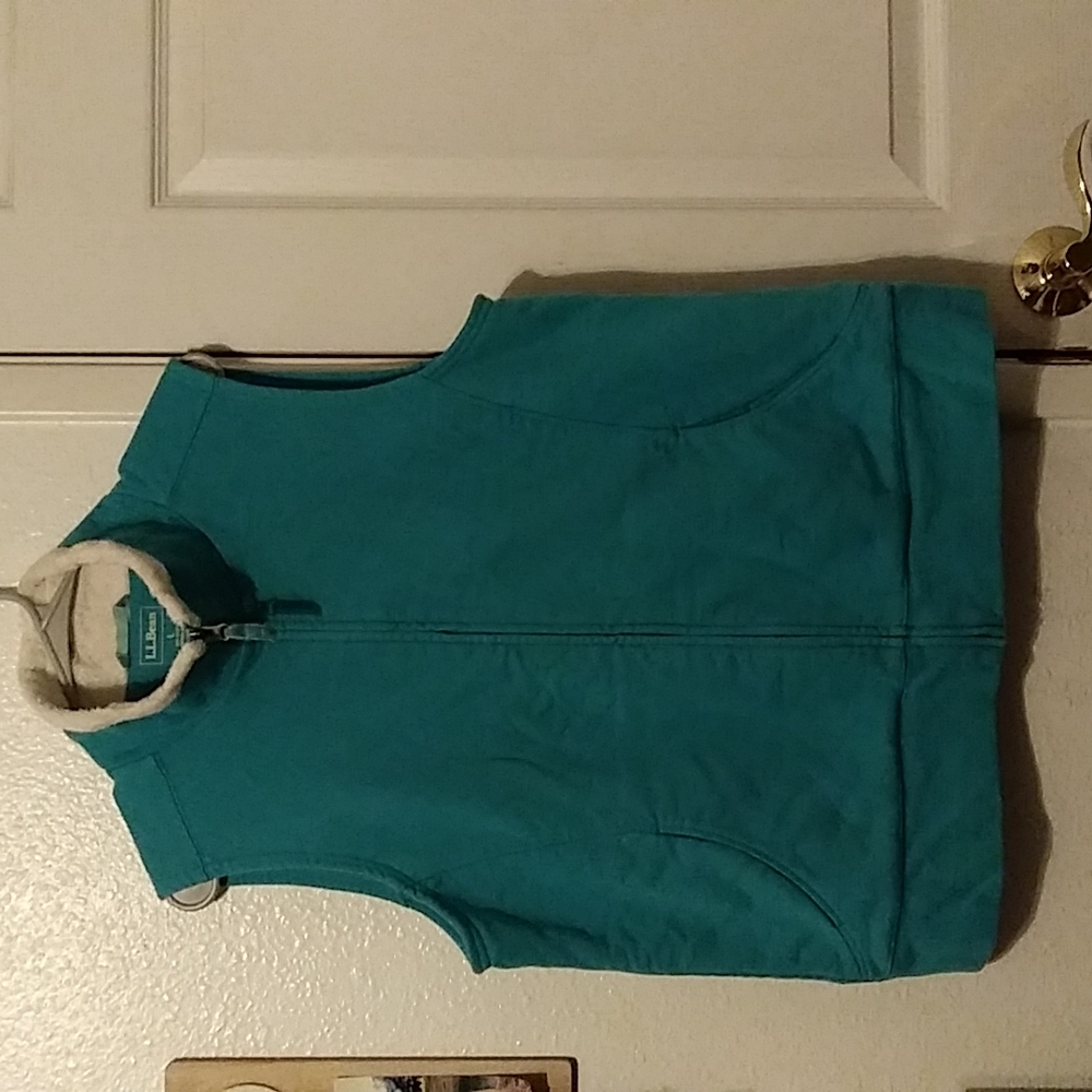 L.L Bean fleece vest